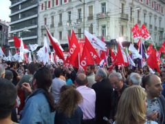Koho mají Řekové volit odbory neříkají, do předvolební kampaně proto nezasáhly