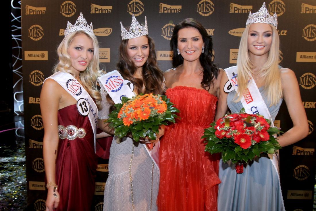 Česká Miss 2012 - Linda Bartošová, Tereza Chlebovská, Michaela Maláčová a Tereza Fajksová