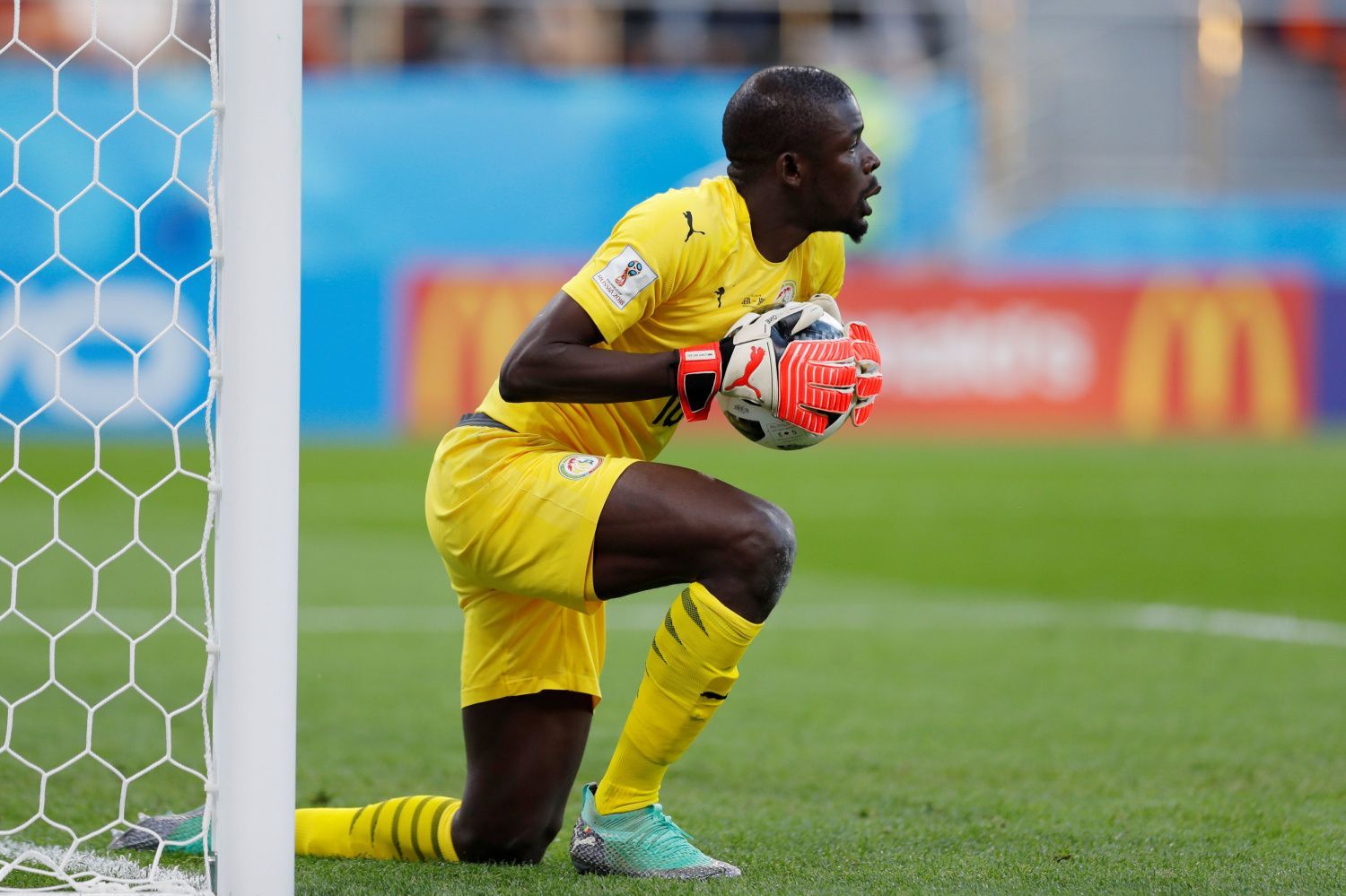 Khadim Ndiaye v zápase Japonsko - Senegal na MS 2018