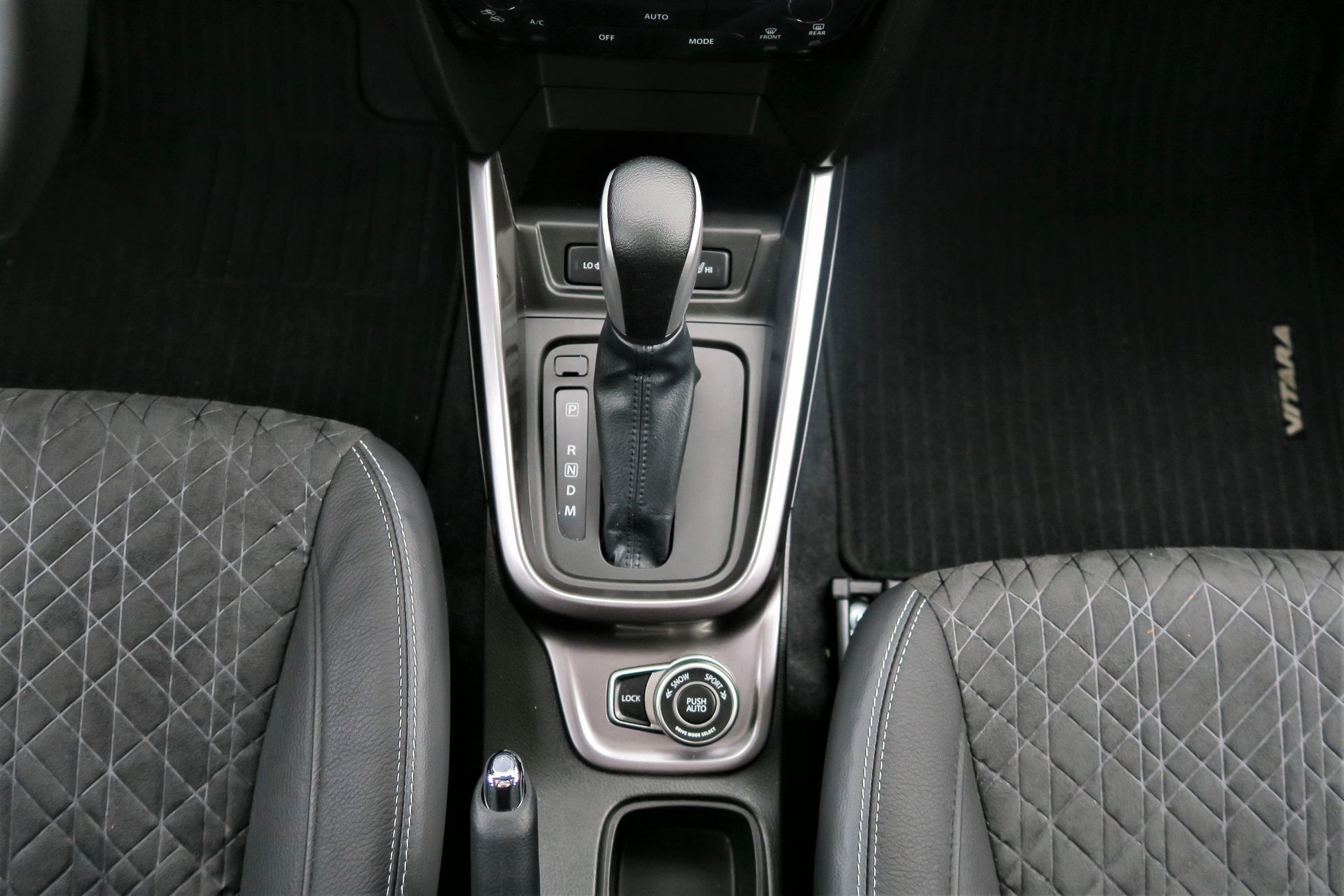 Suzuki Vitara 1.4 Boosterjet mHEV Automat