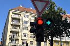 Rozsudky jménem republiky. Autoklub rozebral pět soudních verdiktů jízdy na červenou