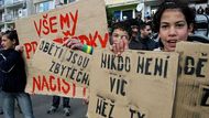 In the meantime, the Litvínov Roma suburb Janov saw a couple of hundreds of Romani waiting for the extremists to come. Their banners read "No one is more than you", "Children are innocent", "The world of color is more fun".