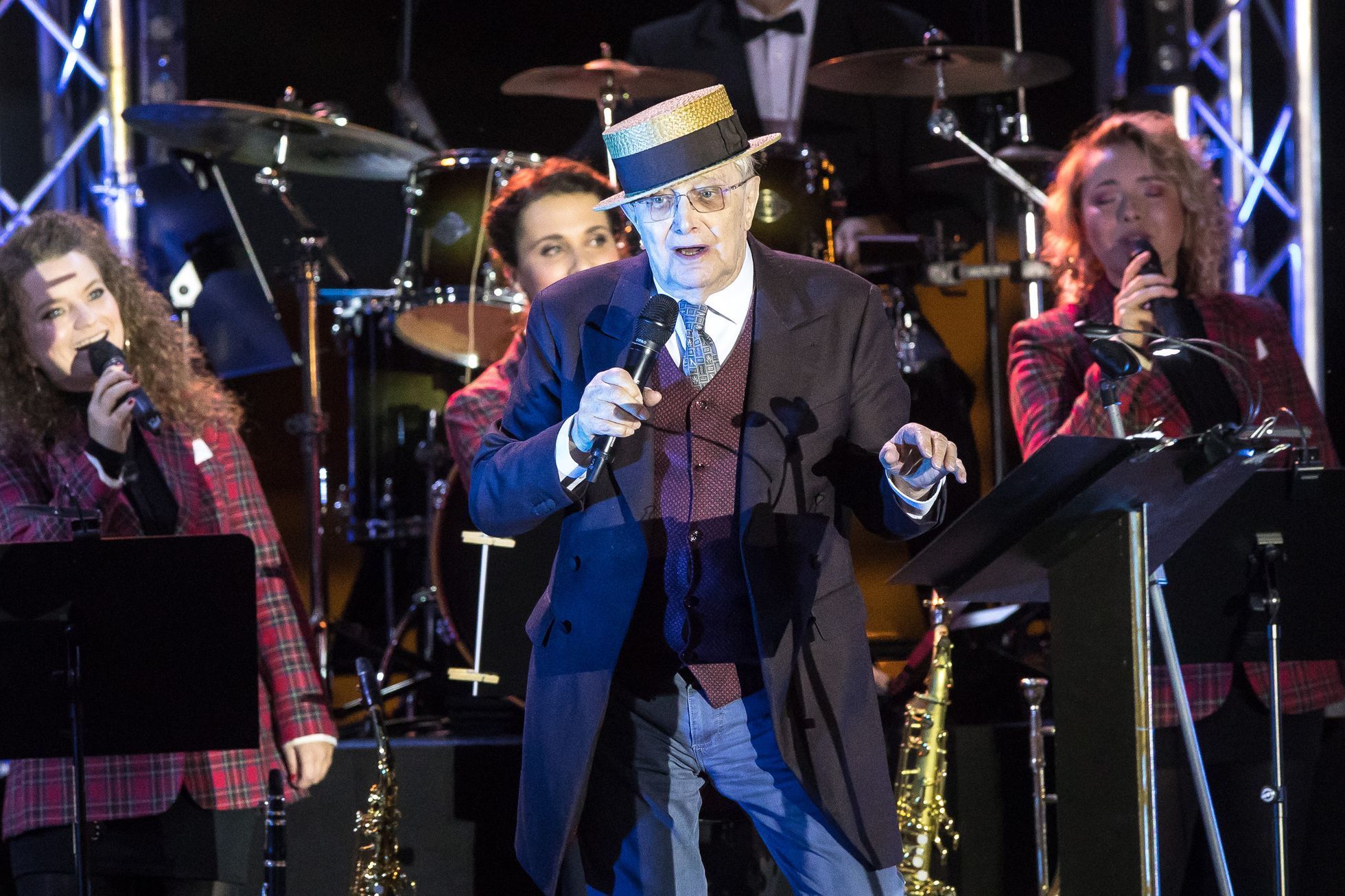 Jiří Suchý a Jitka Molavcová, koncert na Vltavě, Prague Sounds