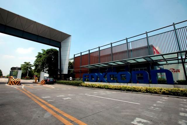 Továrna Foxconn v Číně - sebevraždy