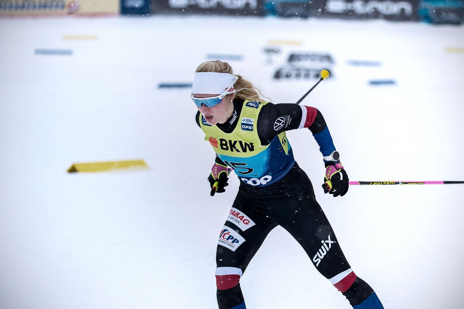 Kateřina Janatová při sprintu ve Světovém poháru v Lahti
