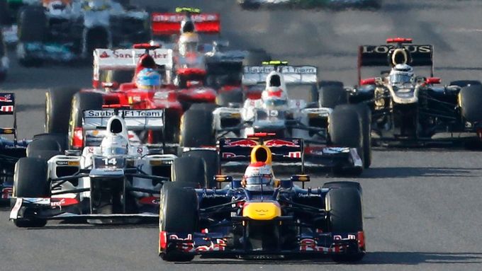 Red Bull, Ferrari, McLaren nebo někdo úplně jiný? Mnohé o šancích týmů napoví už premiéry jejich vozů.