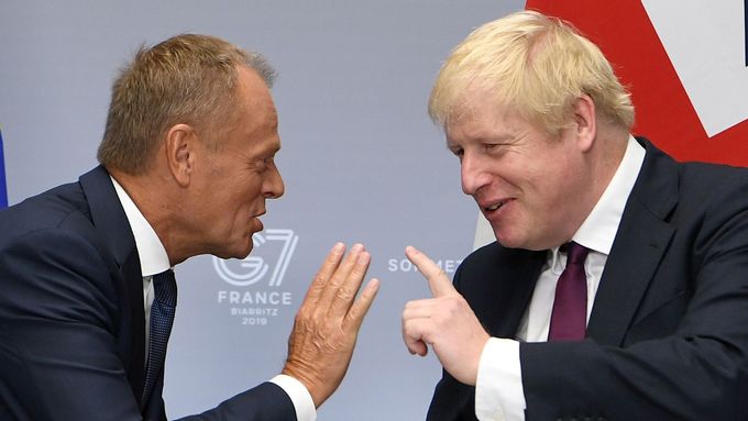 Předseda Evropské rady Donald Tusk a britský premiér Boris Johnson.