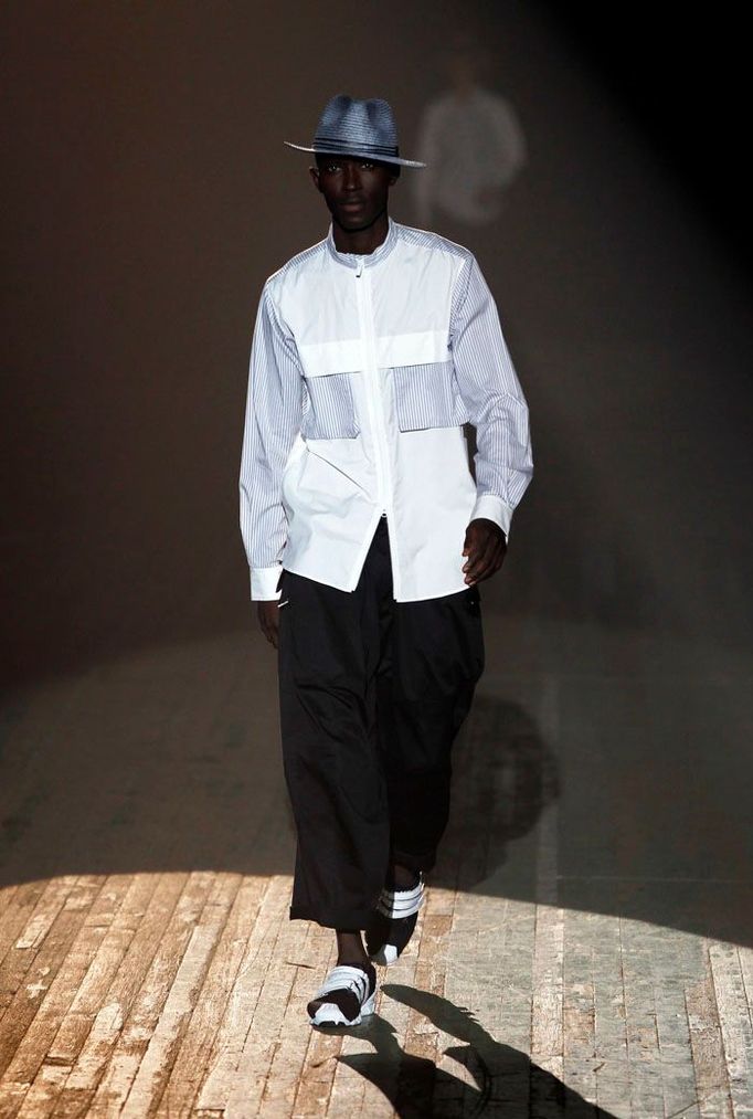 Y-3: Jaro/Léto 2011.