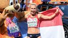 Bronzová Eva Vrabcová-Nyvltová v cíli maratonu na ME v atletice v Berlíně 2018