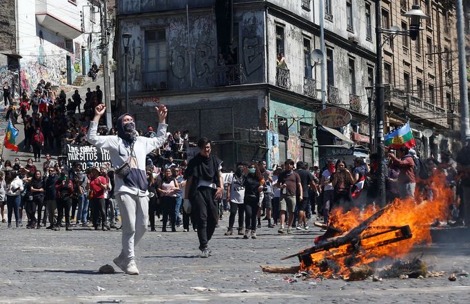 Demonstrace v Chile, říjen 2019.