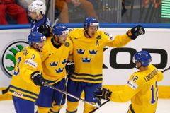 Švédové se k vítězství s Francií protrápili, Kanada vyhrála