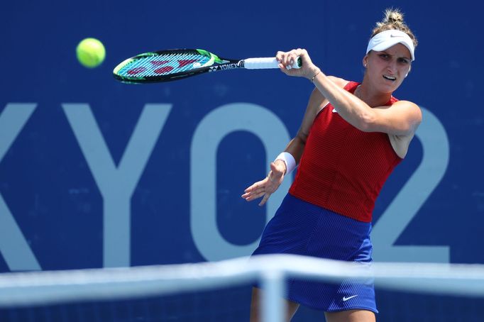 Markéta Vondroušová ve čtvrtfinále OH 2020 proti Paule Badosaové