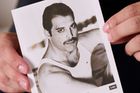Adidasky z Wembley a další poklady. Český sběratel odhalí příběh Freddieho Mercuryho