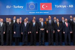 Turecko se vzdaluje EU, přístupové rozhovory nepokročí, zní ze Štrasburku. Neférové, reaguje Ankara