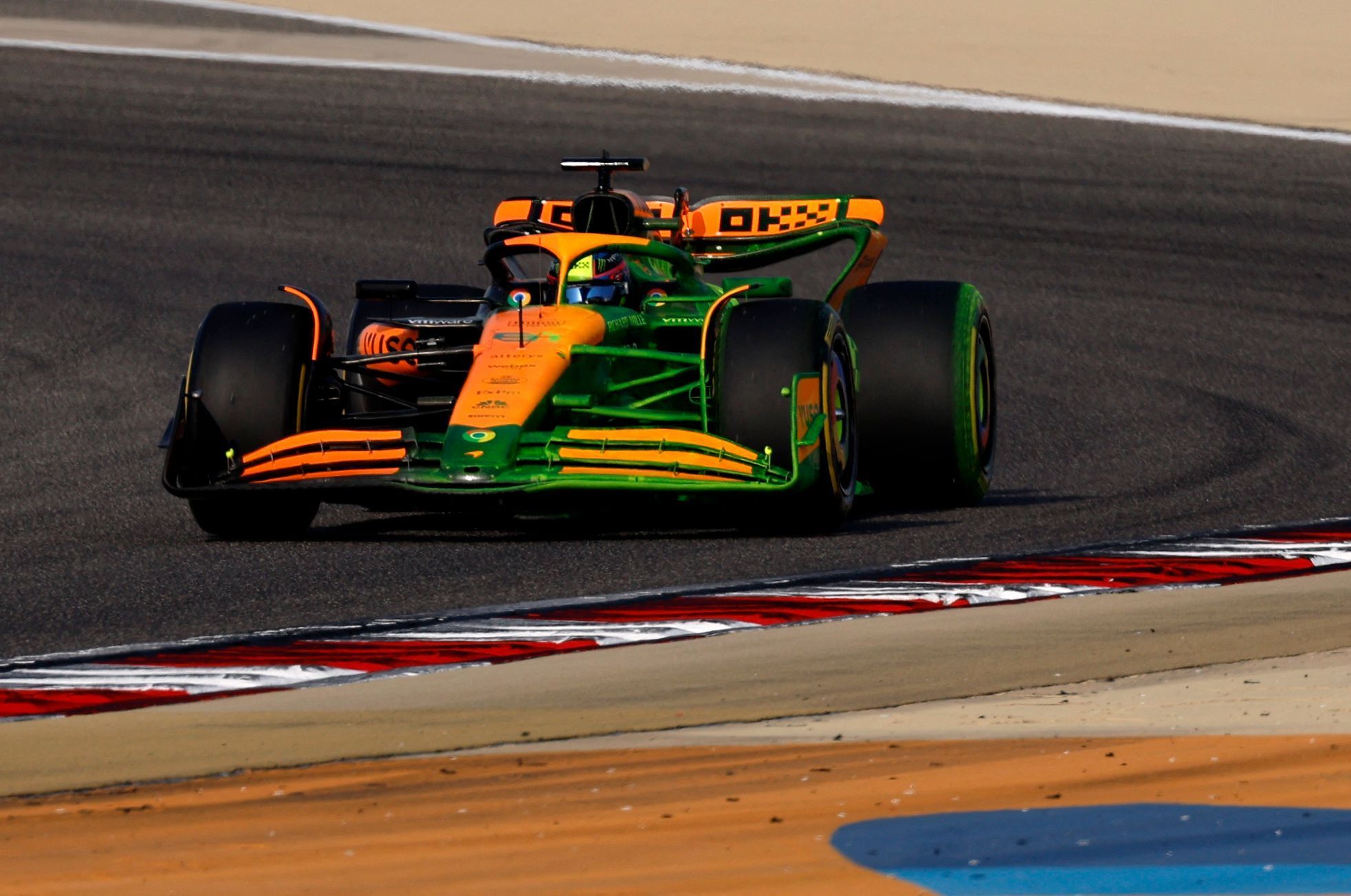 Testy F1 2024, Sáchir: Oscar Piastri, McLaren