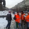 Po kalamitě přišlo oteplení. A těžký sníh padá ze střech