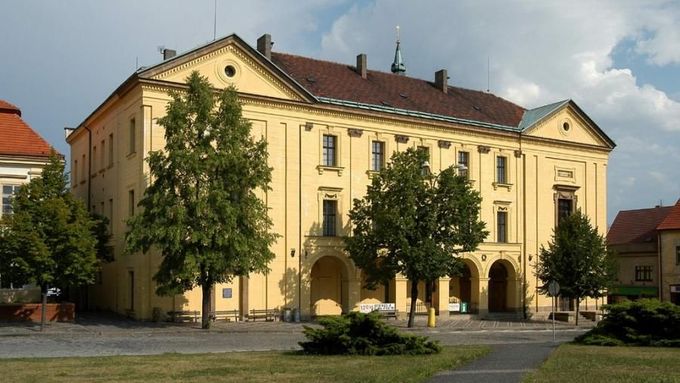 Muzeum v budově bývalého piaristického gymnázia