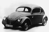 Tatra V 570 vs. Volkswagen - Podobnost obou automobilů byla tak blízká, že v roce 1961 musel Volkswagen zaplatit Tatře kompenzaci za kopii v částce jednoho milionu západoněmeckých marek.