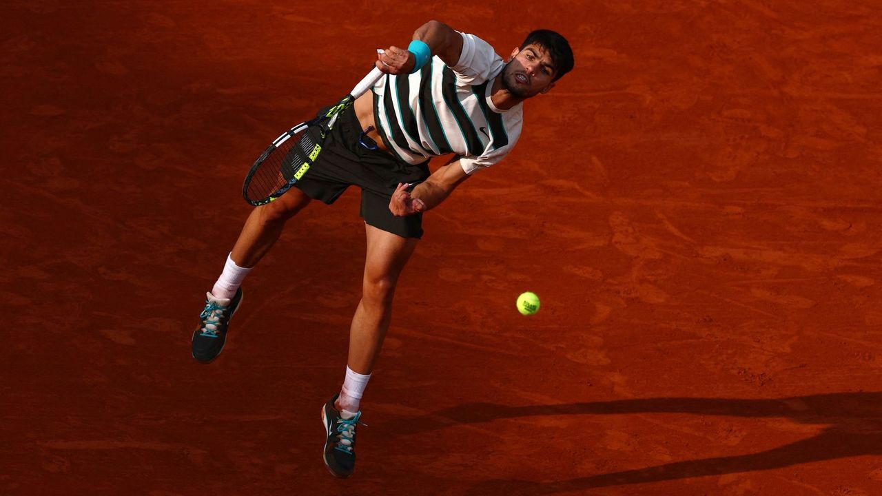 Sinner - Alcaraz 6:4, 7:6, 4:6, 6:7. Neuvěřitelný zápas rozhoduje super tie-break