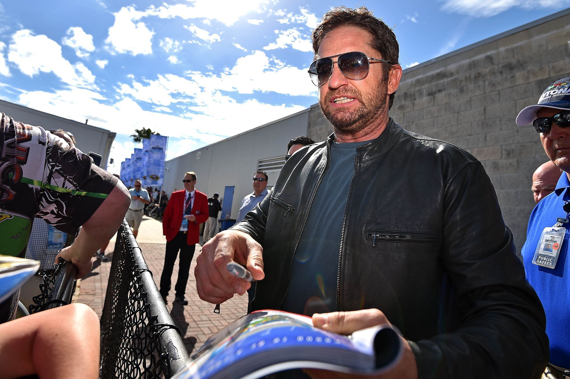 NASCAR 2016, Daytona 500: Gerard Butler
