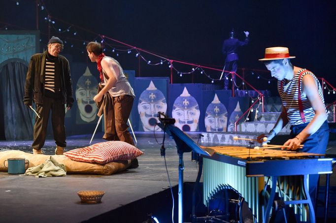 Pavel Doucek jako Švihák a Ivan Dejmal jako Liliom na zkoušce.