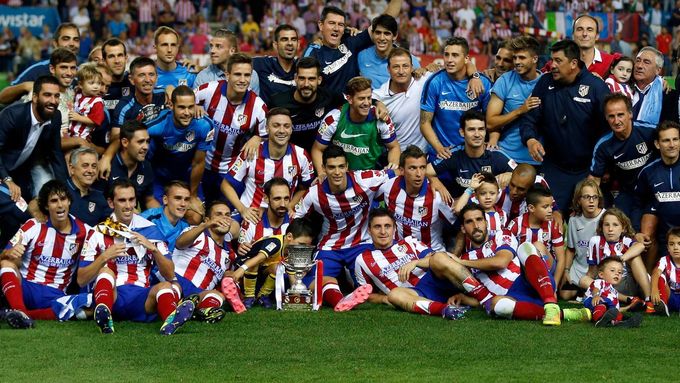 Atlético Madrid slaví vítězství ve španělském Superpoháru.