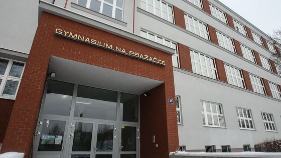 Studenti volili prezidenta. Zatím nanečisto