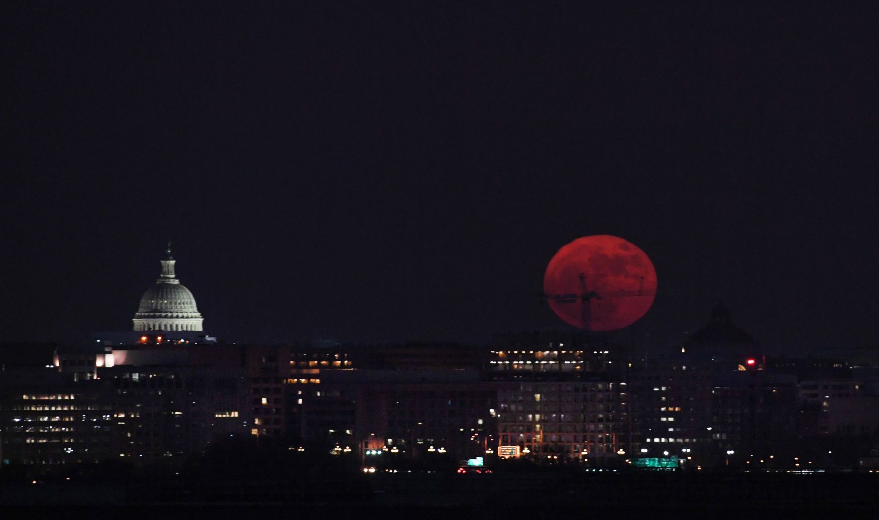 Superměsíc: USA, Washington D.C.