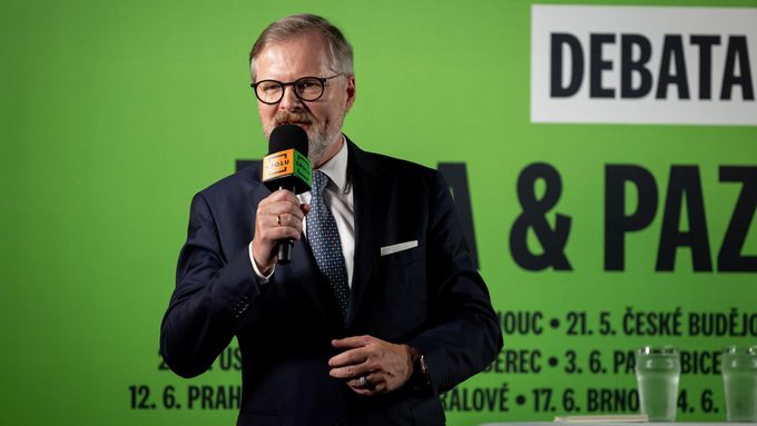 Premiér Petr Fiala při volební kampani SPOLU.