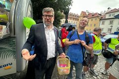 Pospíšil přišel, viděl a - zvítězil. Lipavskému ukázal, jak na předvolební marketing