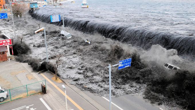 Tsunami v Japonsku v roce 2011.