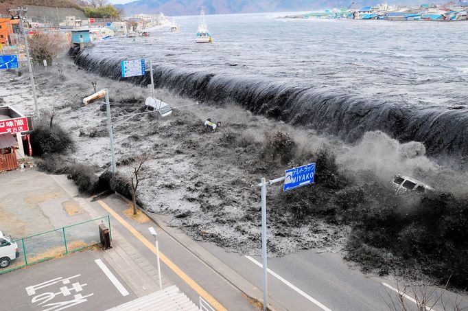 Tsunami v Japonsku v roce 2011.