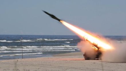 NATO posílí na Východě. Robustní odstrašující síla to ale nebude, říká generál Pavel