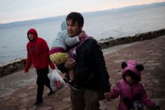 Krize na turecko-řecké hranici: Úřady zachytily za jediný den deset tisíc uprchlíků