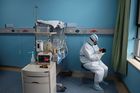 Jak Čína podcenila smrtící virus: Lékaři věděli, že je zle, reakce přišla pozdě