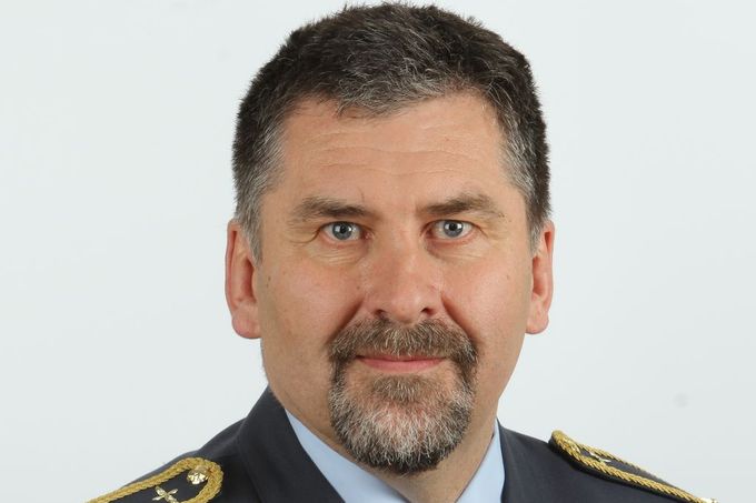 Brigádní generál Petr Čepelka je velitelem Vzdušných sil od 1. listopadu, v armádě je od roku 1991. Naposledy řídil Sekci rozvoje sil Ministerstva obrany.