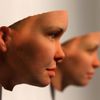 Chelsea Manningová Heather Dewey-Hagborgová 3D masky DNA výstava New York