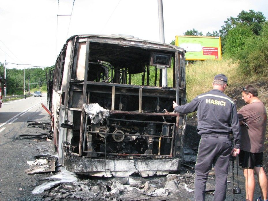 Požár autobusu v Brně