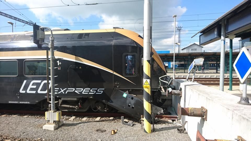 Leo Express nehoda
