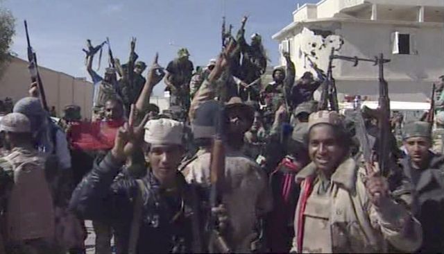 Síly nové libyjské vlády oznámily dobytí Syrty
