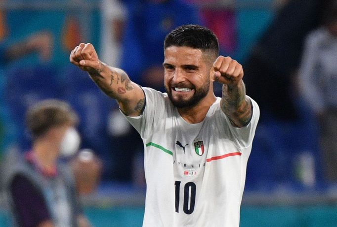 Lorenzo Insigne slaví třetí gól Itálie v zápase Turecko - Itálie na ME 2020