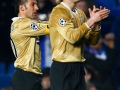 Pavel Nedvěd a Alessandro Del Piero se loučí s fanoušky Juventuu po porážce na Stamford Bridge od Chelsea.