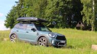 Mini Countryman prošel drobnou modernizací, na trhu je už od roku 2017. Jde v podstatě o "mini maxi", největší Mini na trhu, řadí se už do kategorie městských SUV.