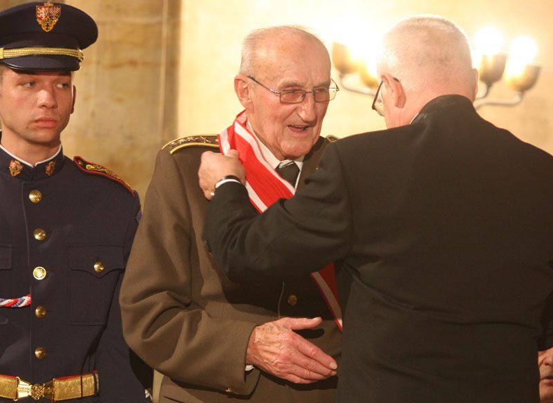 Vyznamenaní 28.října 2008 Jiří Zenáhlík
