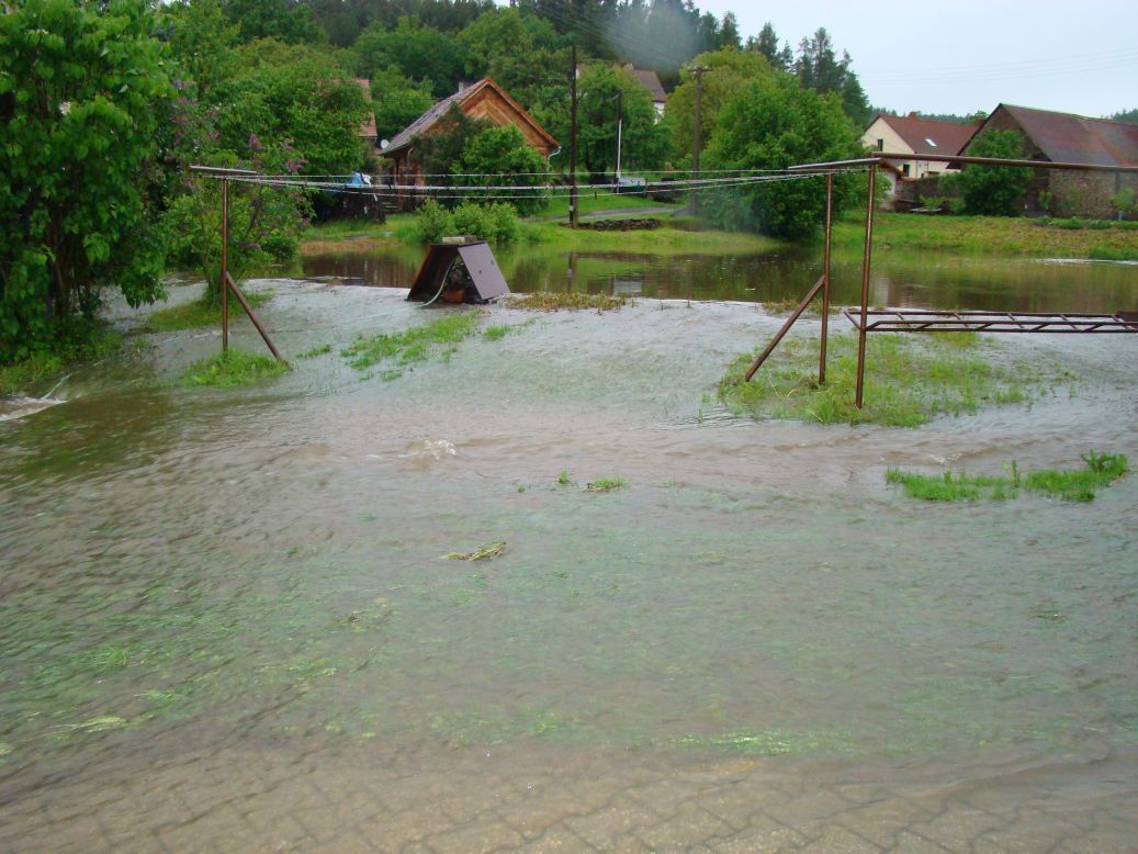 Stoupací voda - osada Brdečný, okres Benešov