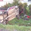 Nehoda osobního vozu a kamionu u Hradce Králové