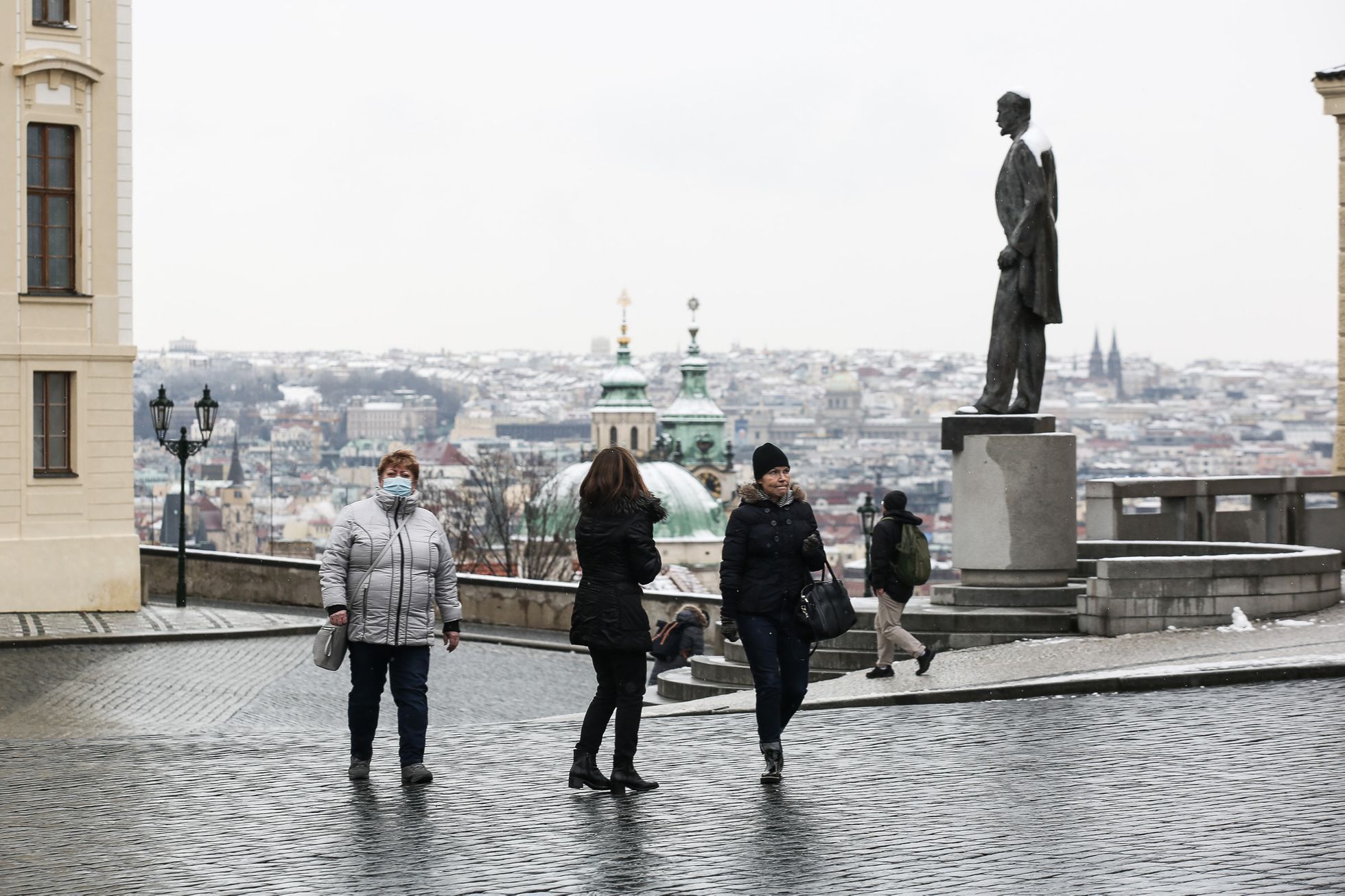 Zasněžená Praha, sníh, panorama, zima, leden 2021, pandemie, koronavirus