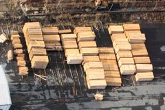 V Česku chybí na trhu milion kubíků dřeva