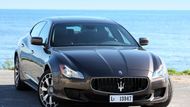 Maserati Quattroporte (prodaly se 2 kusy) - Oproti minulé generaci Quattroporte nabobtnalo a ztratilo svůj ostrý italský šarm. Výbavou nestačí na krále třídy v podobě Audi A8, BMW 7 a Mercedesu-Benz třídy S. Ředitelé koukají po Němcích.