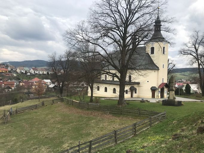 Pohled na Vlachovice - Vrbětice od místního kostela.